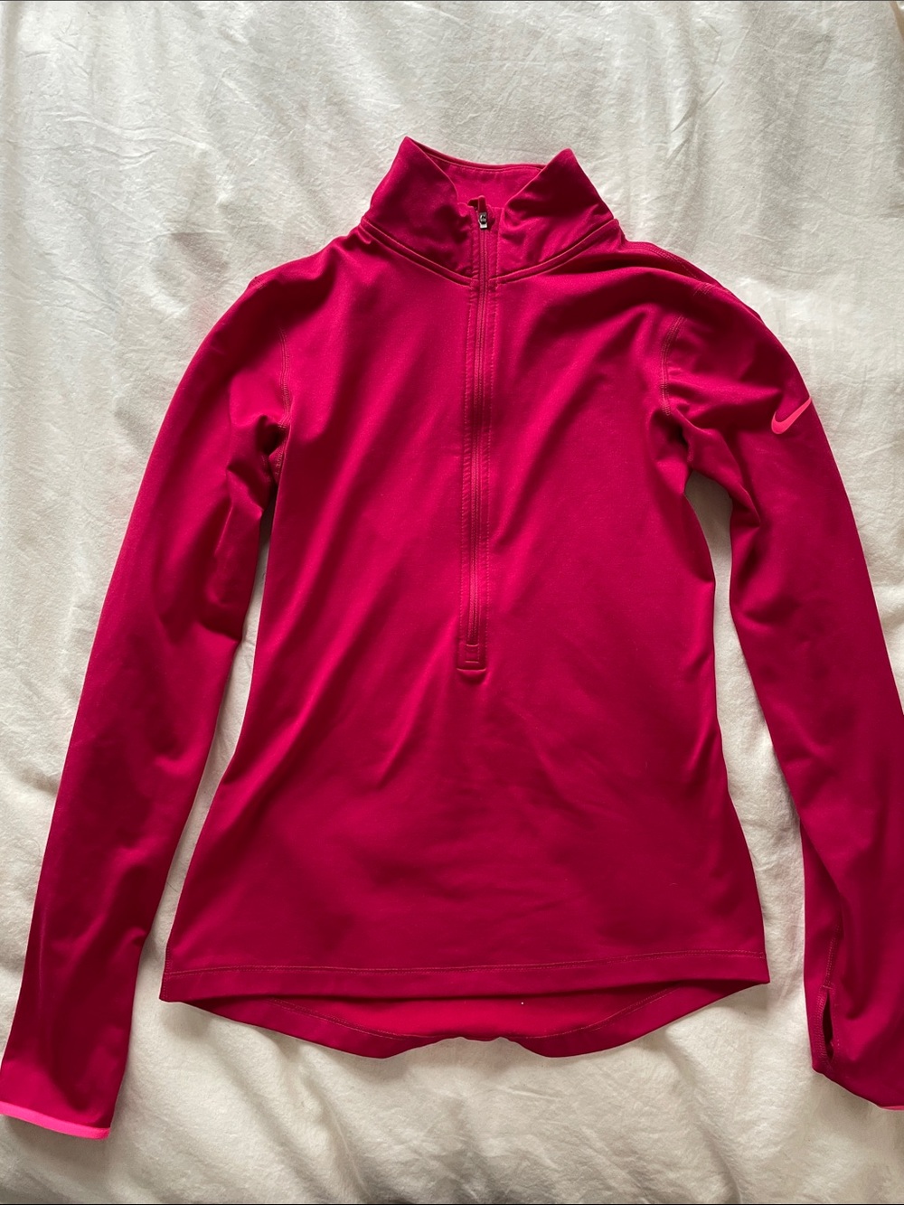 Nike women’s pomegranate colored running quarter zip